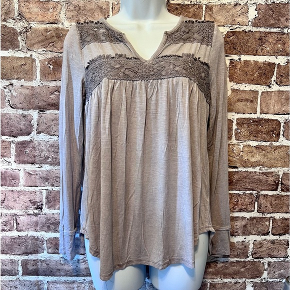 blouse - Picture 1 of 9